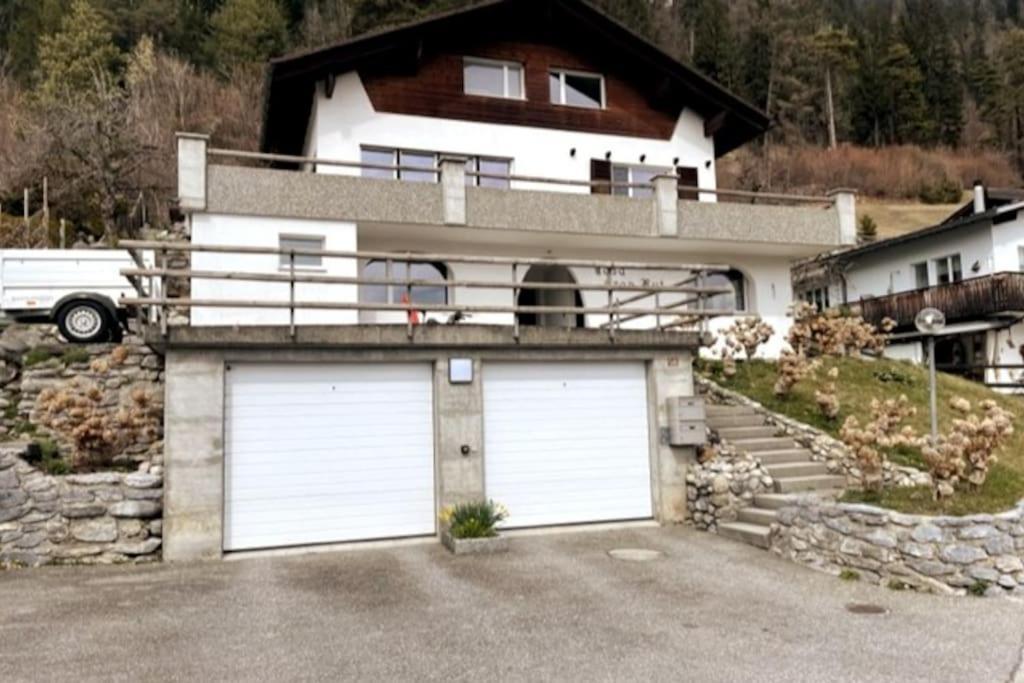 Wohnung Mit Fantastischer Aussicht Trin Exterior foto
