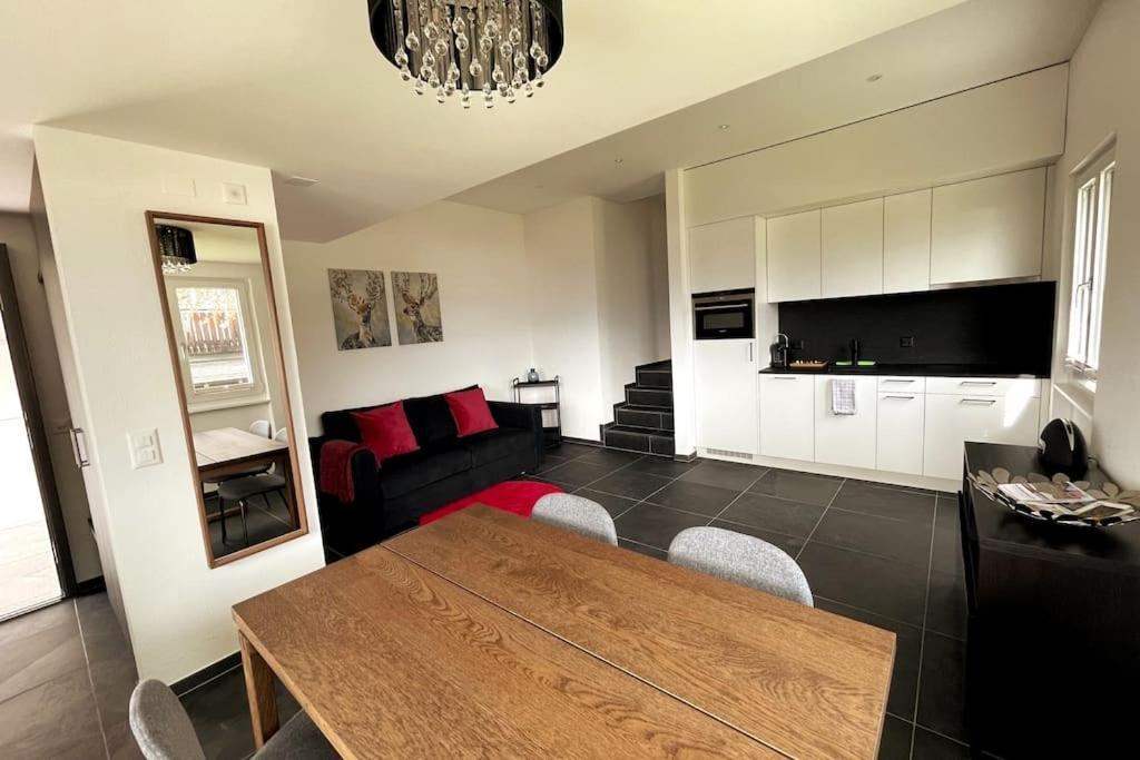 Wohnung Mit Fantastischer Aussicht Trin Exterior foto
